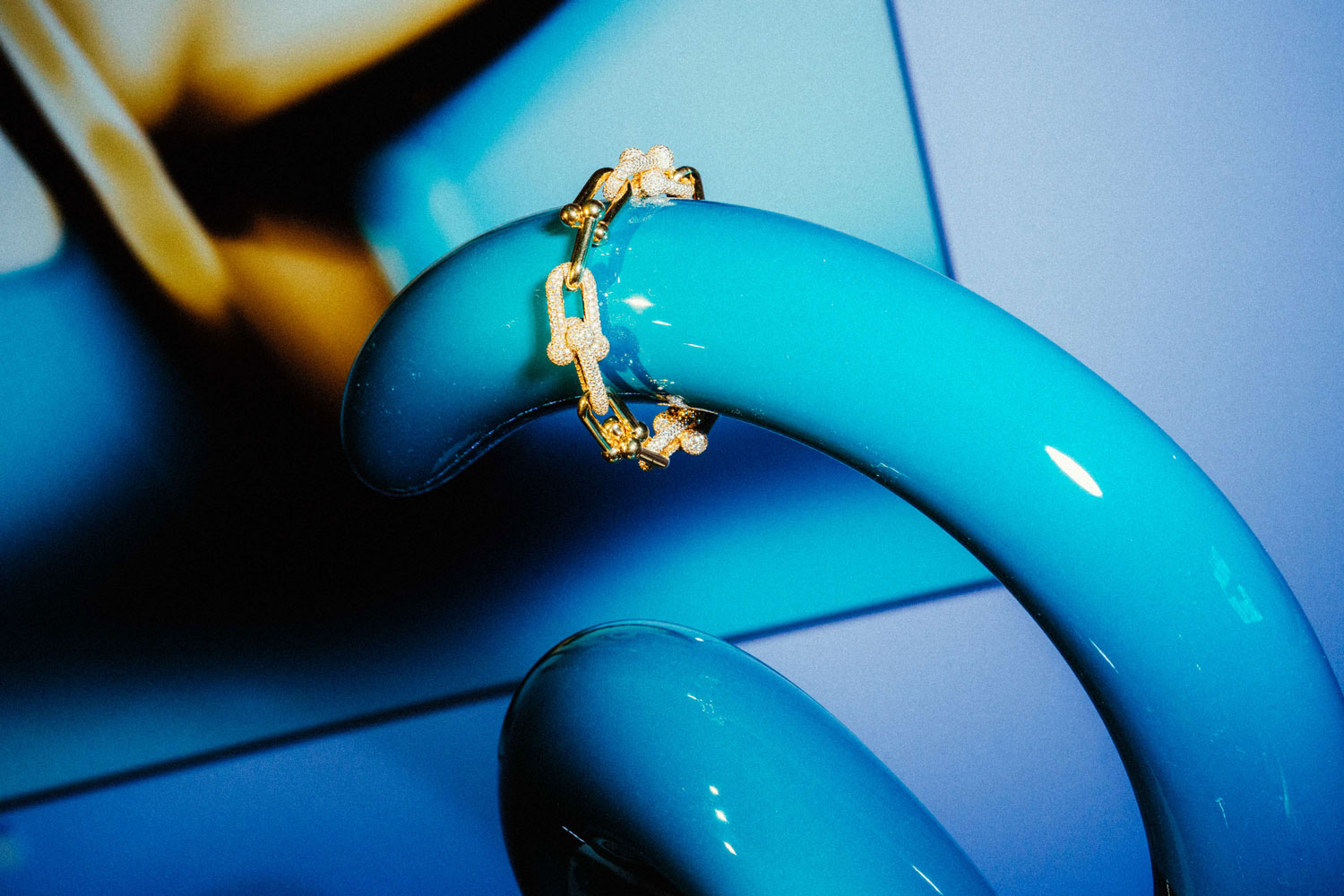 TiffanyxJuSchnee_art_sculptures_luxury_jewelry_by_Robert-Schlesinger3