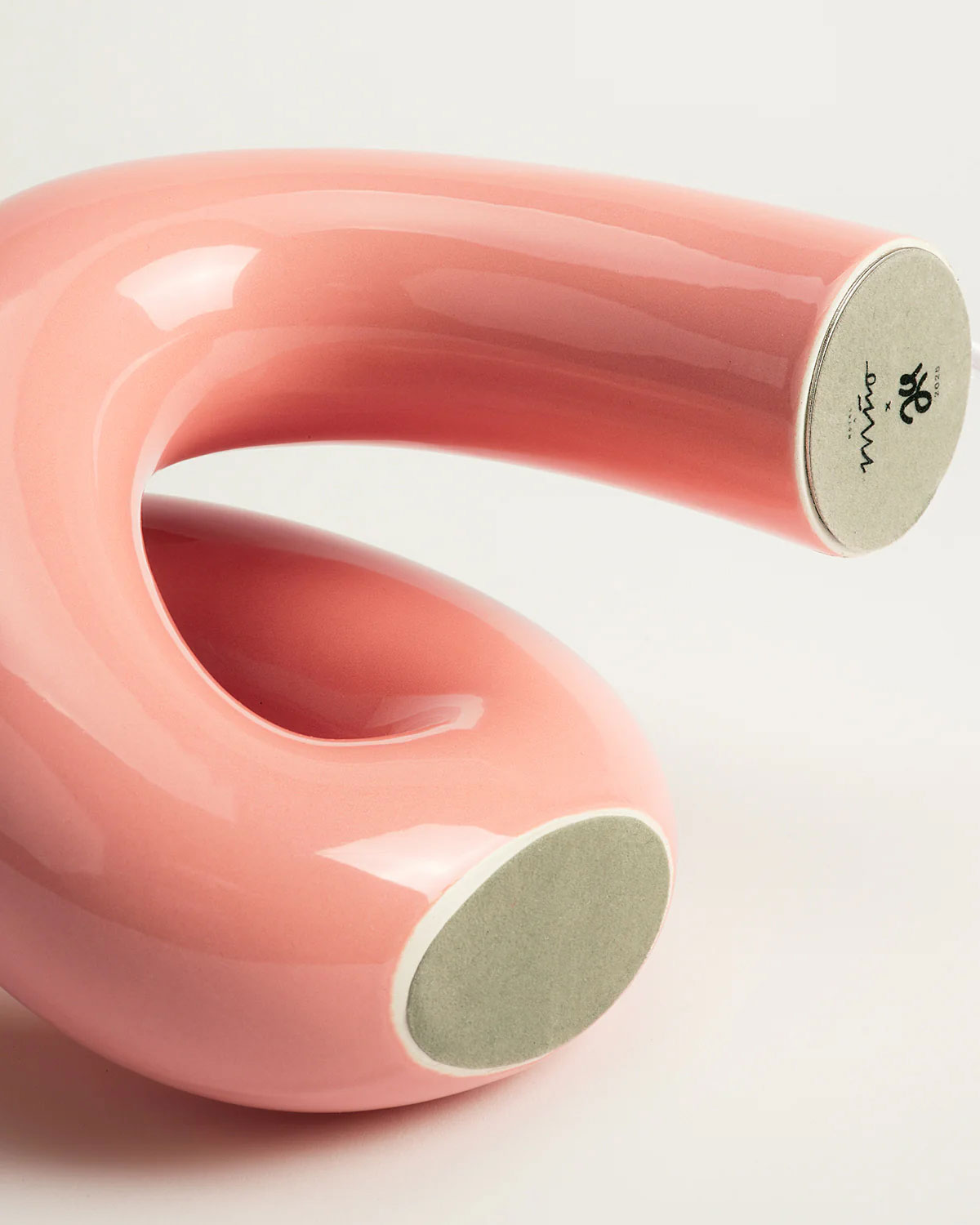 motel-a-miio-ju-schnee-viparita-rosa-lampe-0625-detail-0976-Kopie